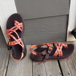 🧡🤎GUC Strappy Orange & Brown Chaco Women's Size 7🧡🤎
